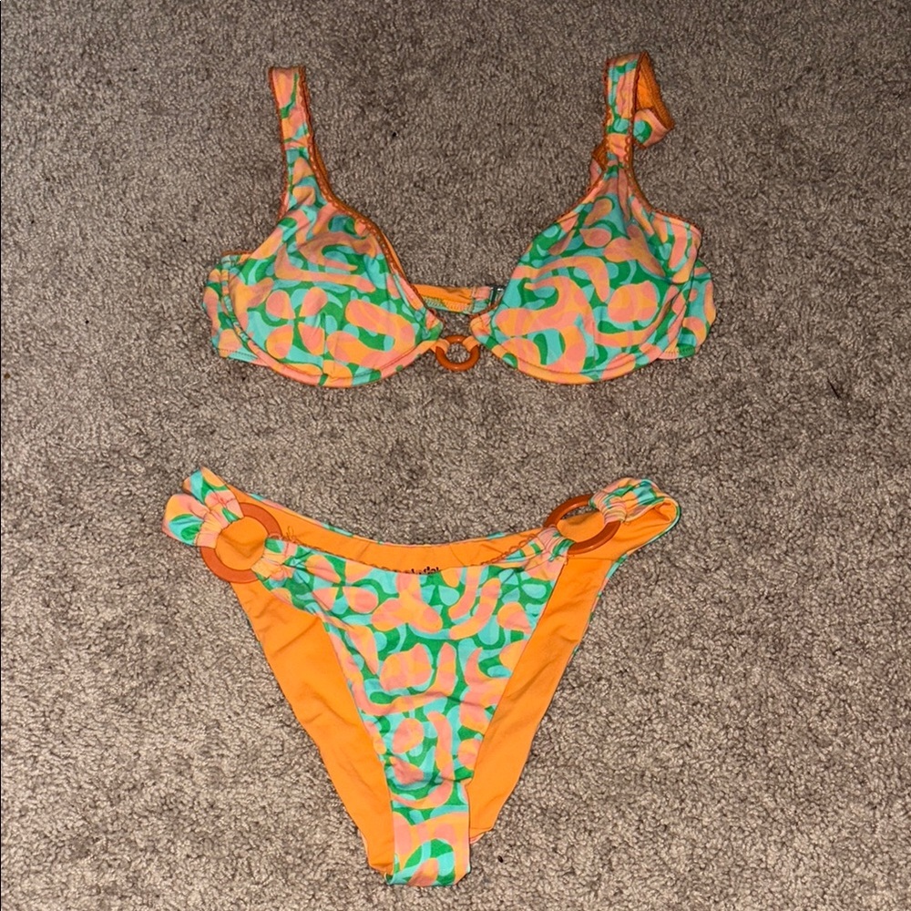 DIPPIN DAISYS limited addition color collection size L top and size S bottoms